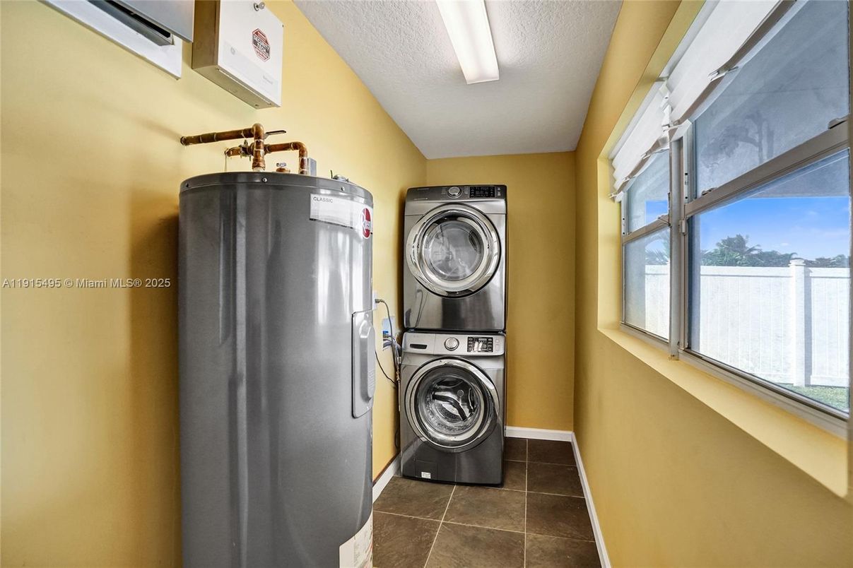 Interior, Utility Closets, Washer