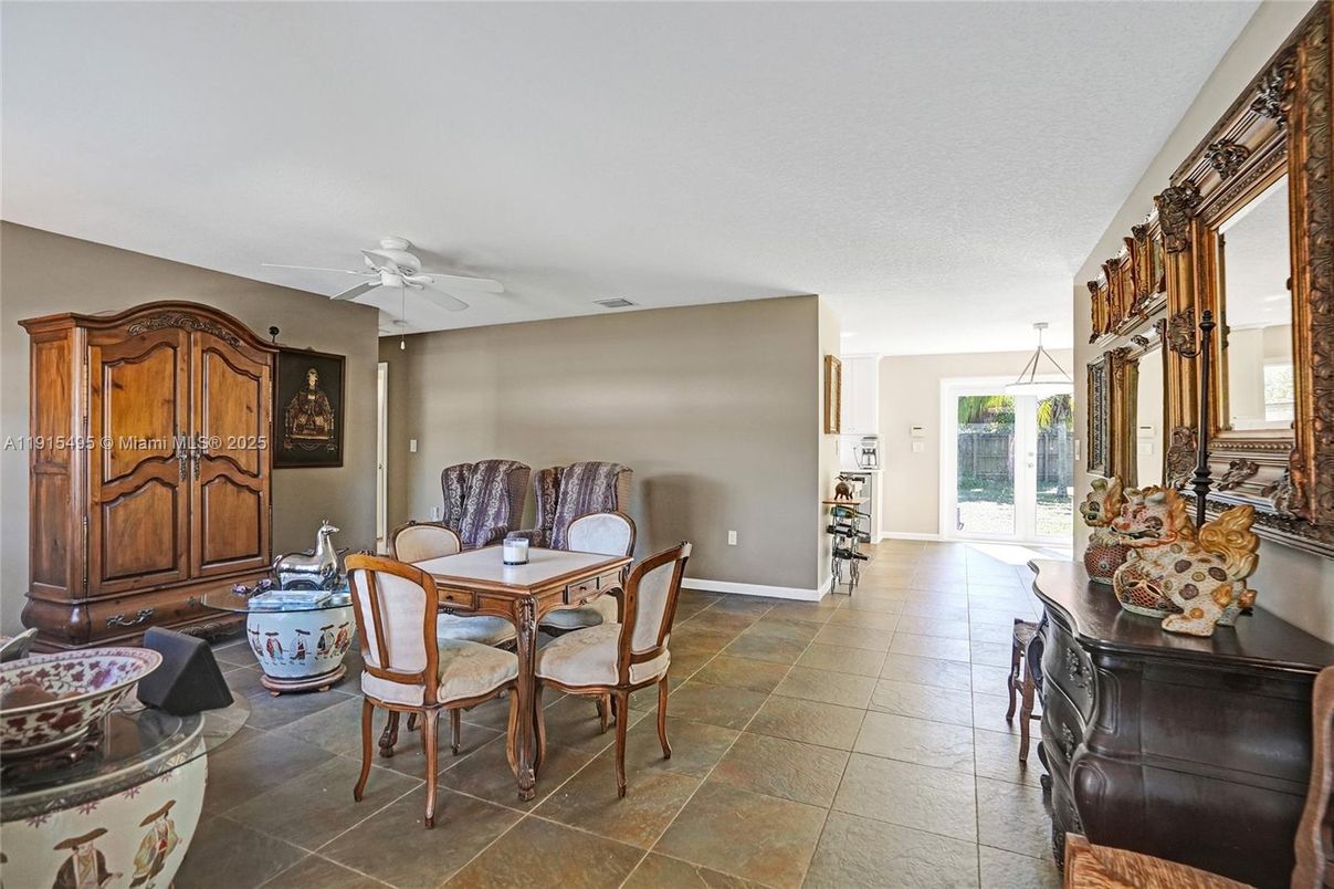 Dining room, Interior, Pendant Lights