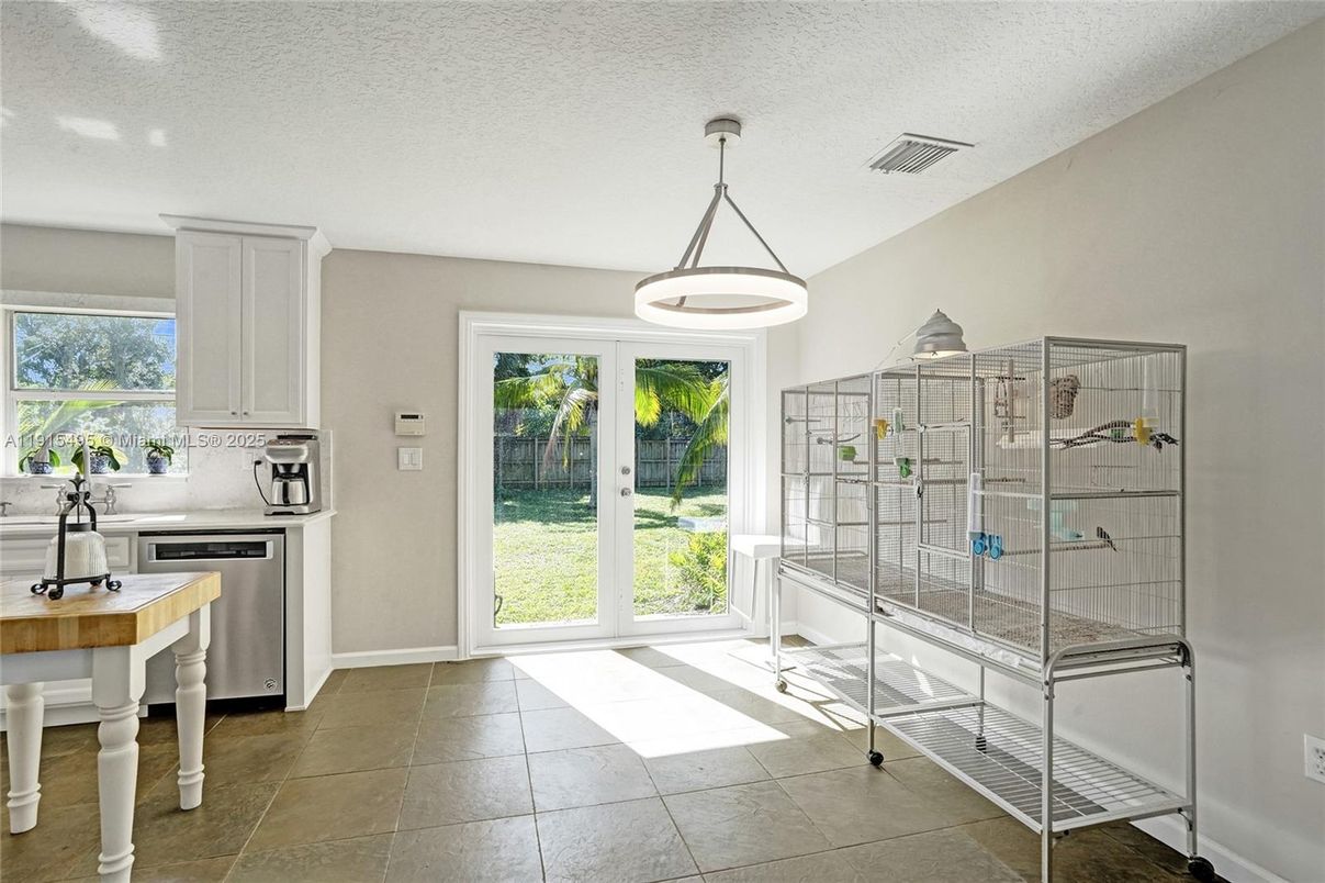 Interior, Kitchen, Pendant Lights, Stainless Steel Appliances