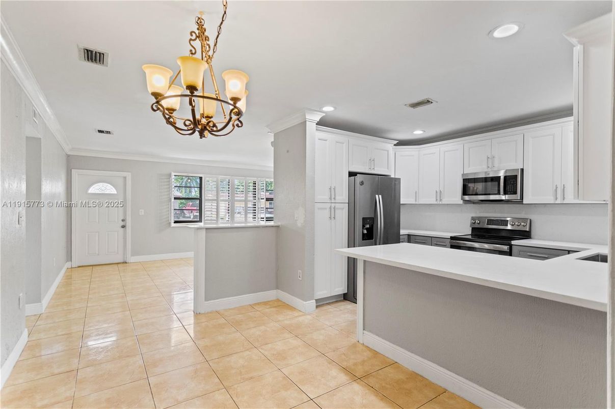 Chandelier, Interior, Kitchen, Recessed Lighting, Stainless Steel Appliances
