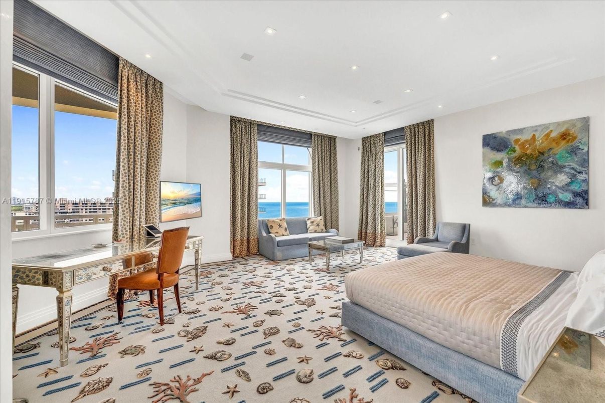 Bedroom, Home Office, Interior, Recessed Lighting, Water