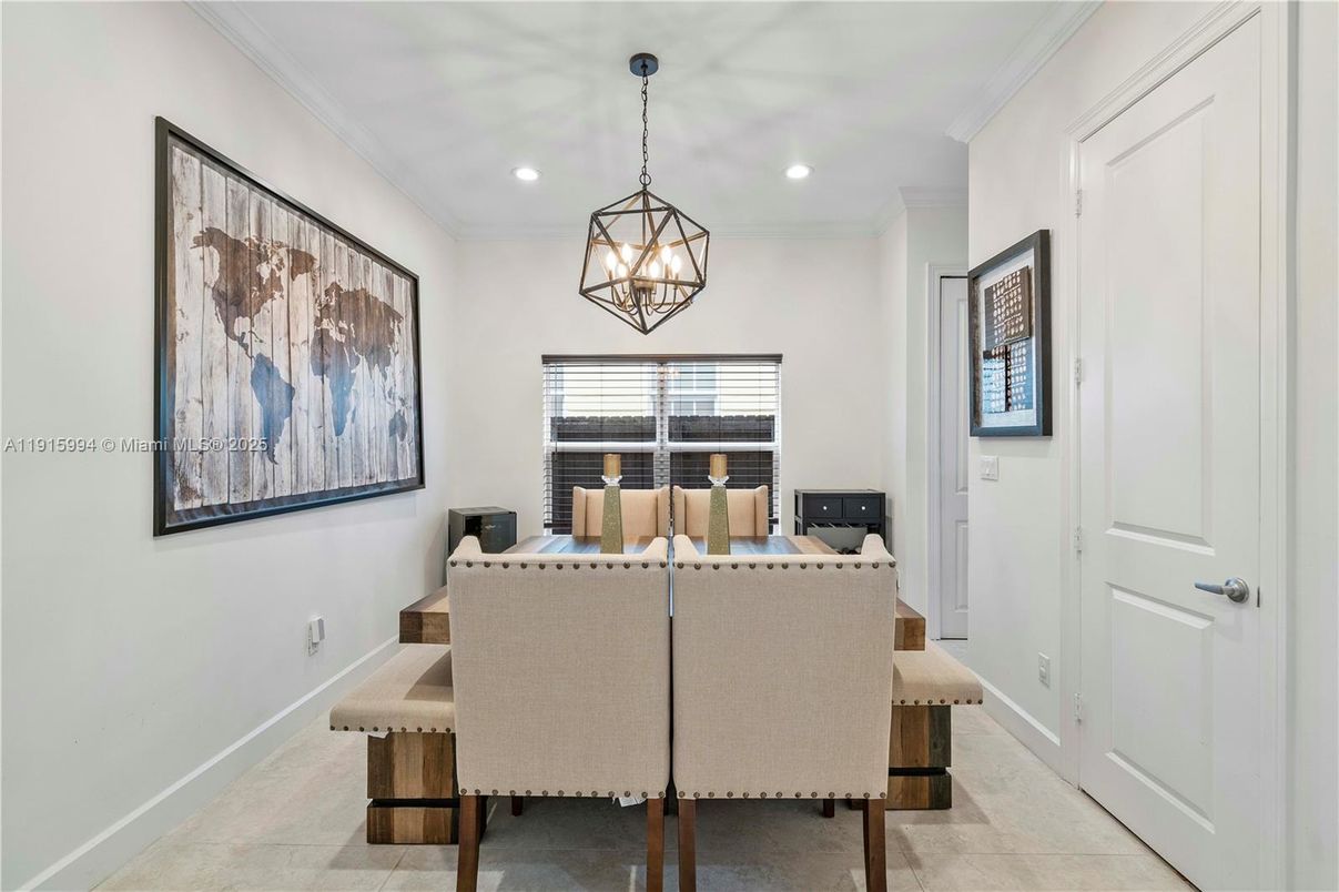 Chandelier, Dining room, Interior, Pendant Lights, Recessed Lighting