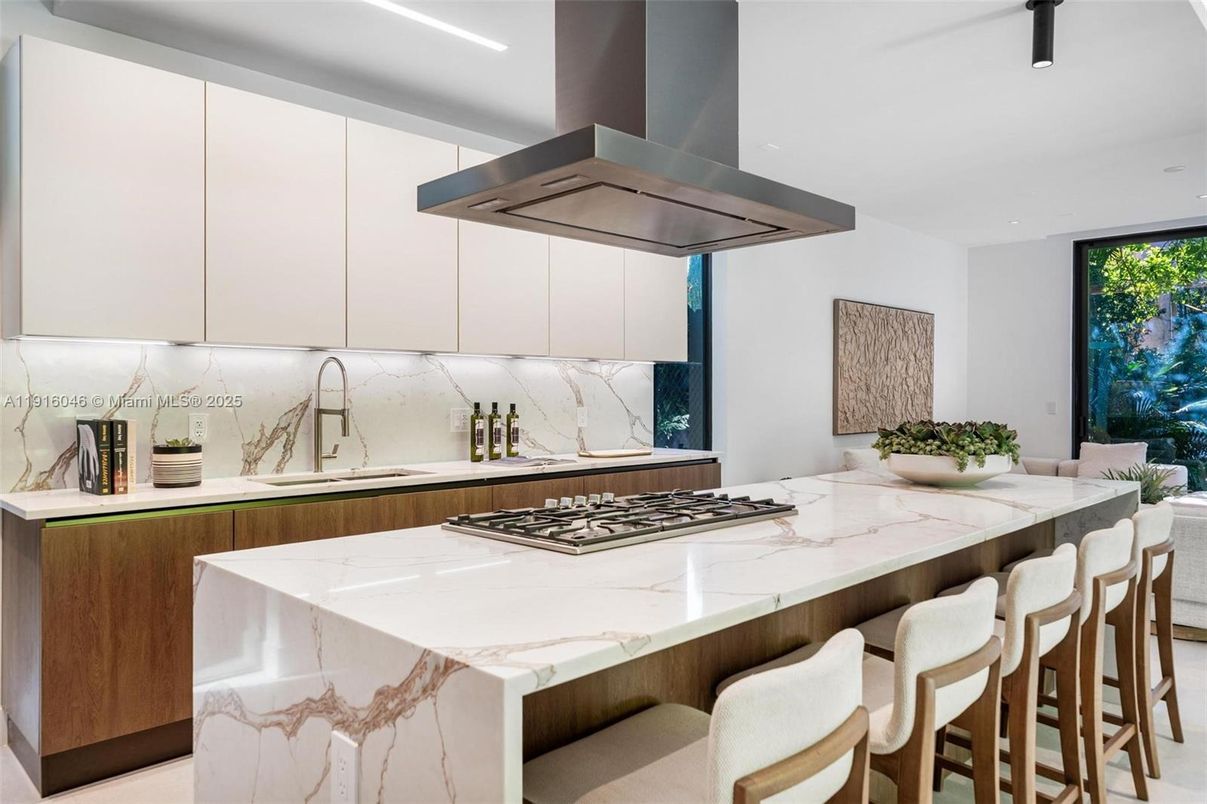 Interior, Kitchen, Recessed Lighting