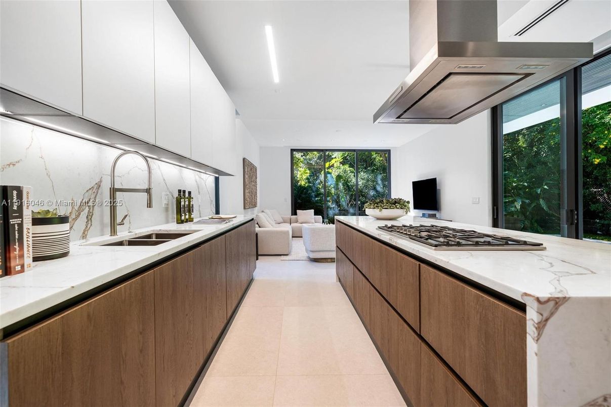 Interior, Kitchen, Living room, Recessed Lighting