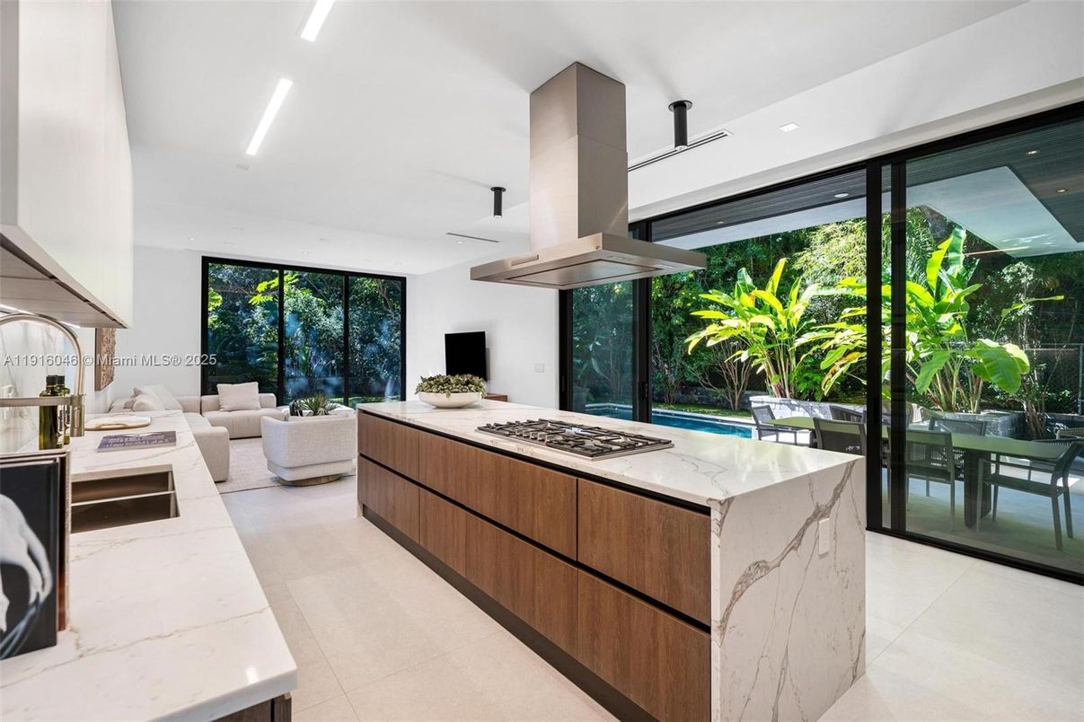 Interior, Kitchen, Living room, Recessed Lighting