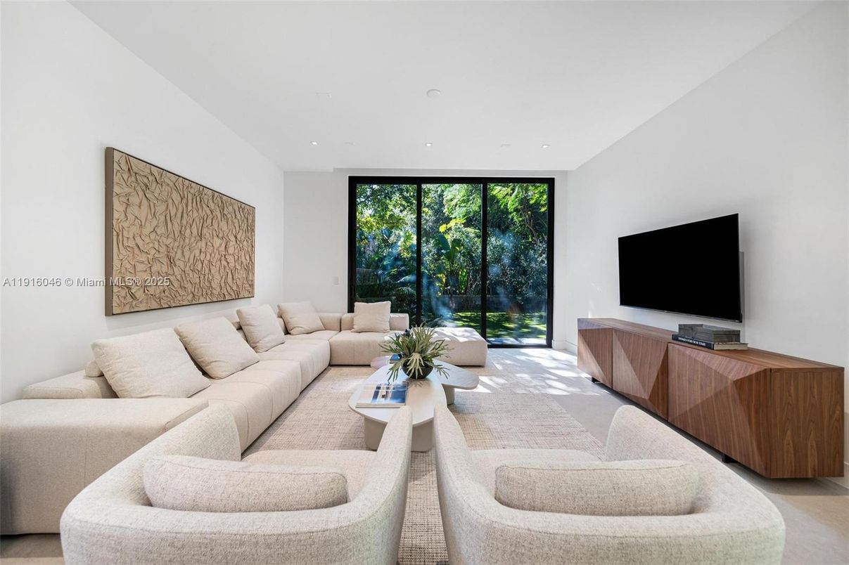 Interior, Living room, Recessed Lighting