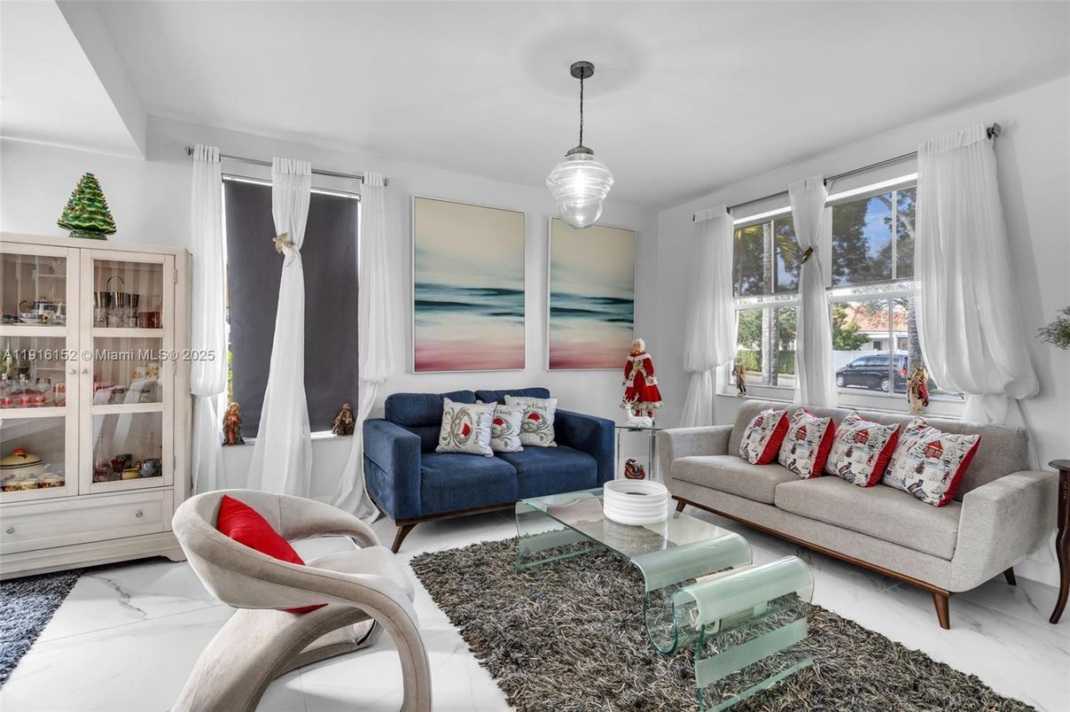 Interior, Living room, Marble, Pendant Lights