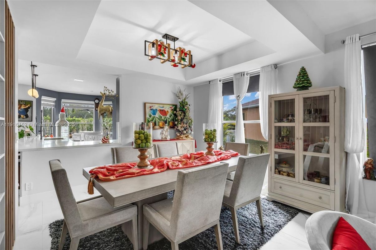 Dining room, Interior, Pendant Lights