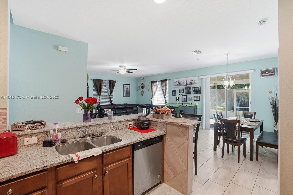 Dining room, Interior, Kitchen, Living room, Pendant Lights, Recessed Lighting