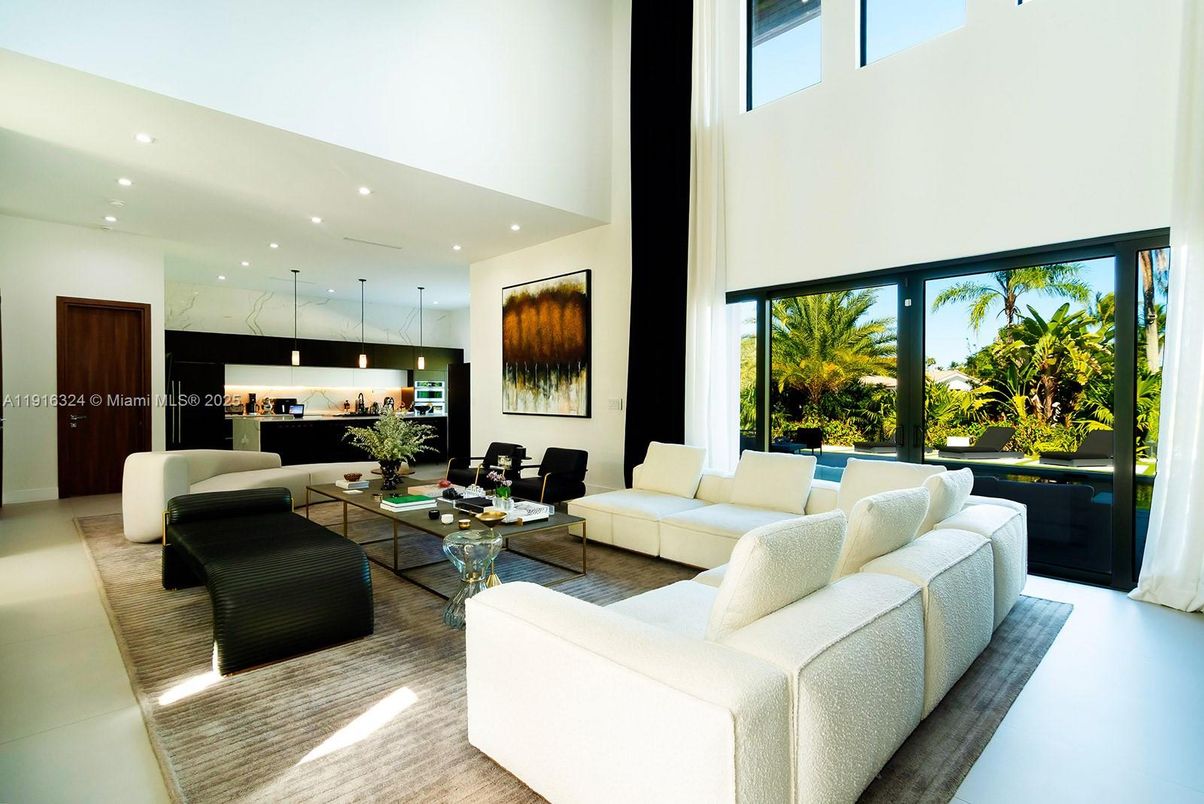 Interior, Kitchen, Living room, Pendant Lights, Recessed Lighting