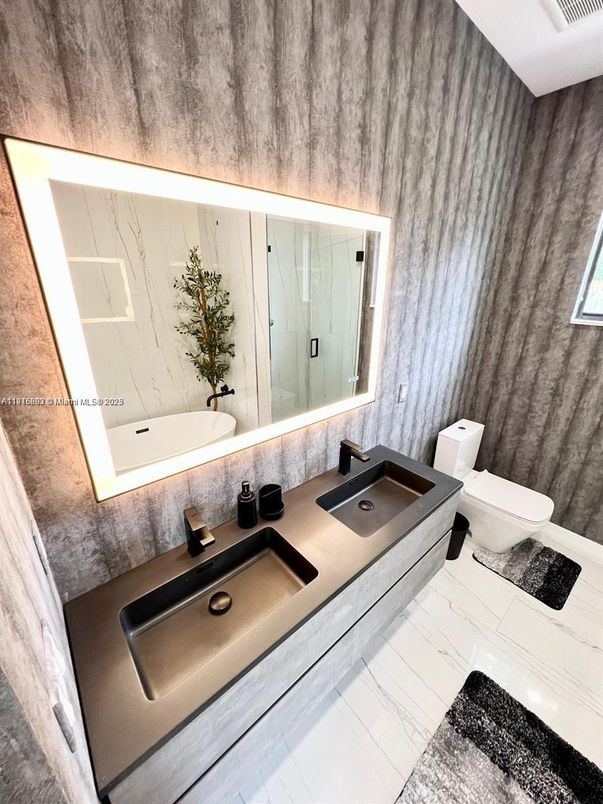 Bathroom, Dual Sink Vanities, Interior, Marble