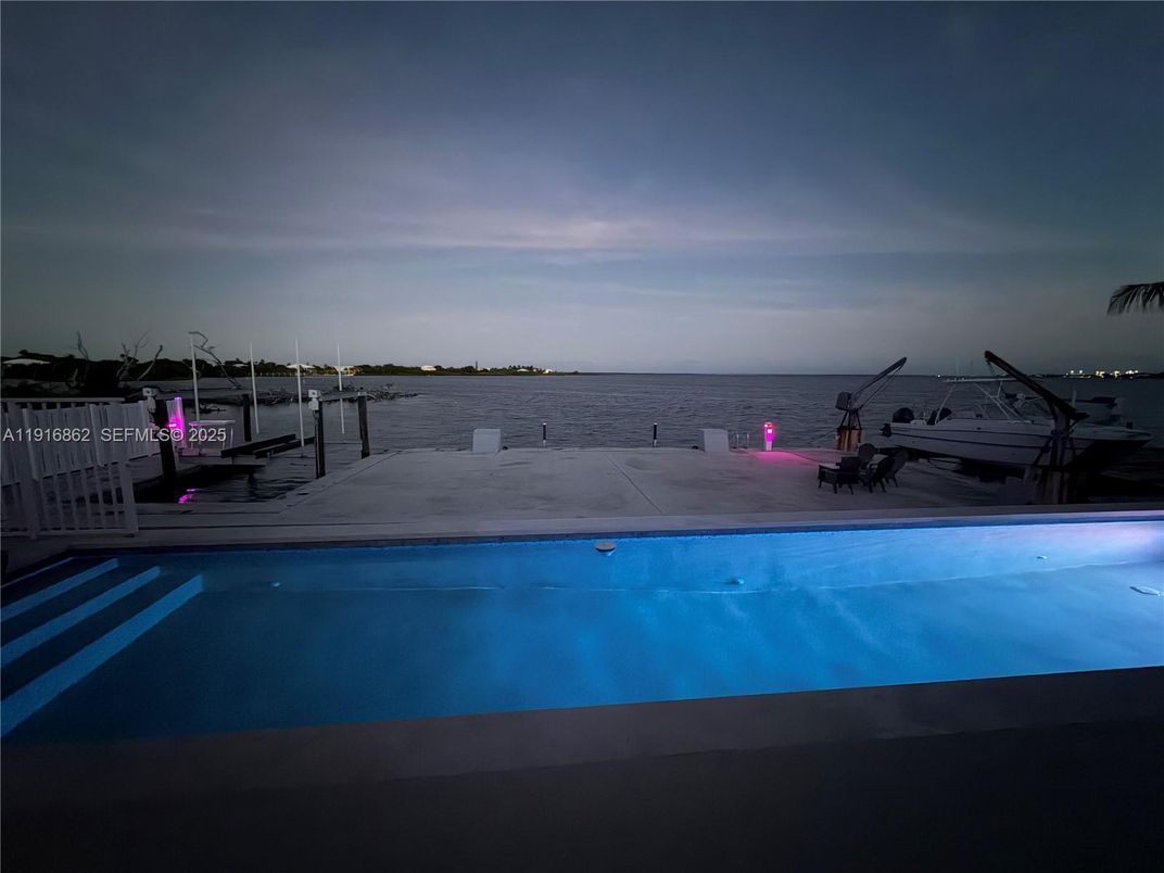 Exterior, Pool, Water