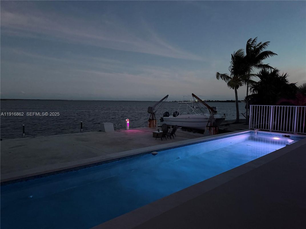 Exterior, Pool, Water