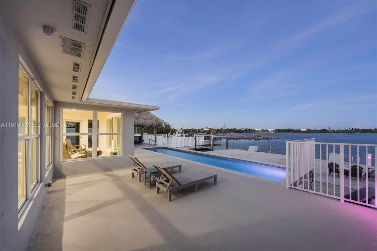 Water, Exterior, Pool, Other