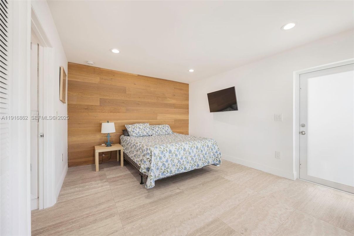 Bedroom, Interior, Recessed Lighting, Wooden Walls