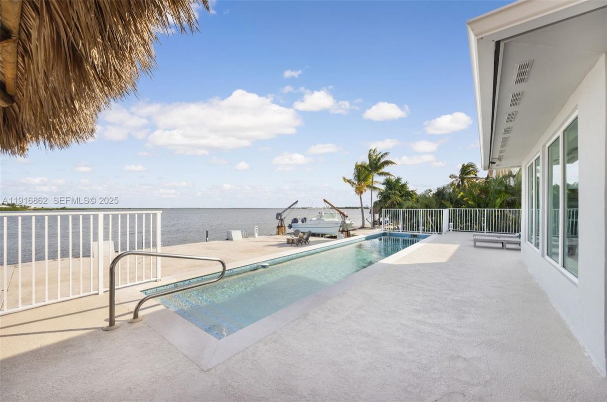 Exterior, Pool, Water