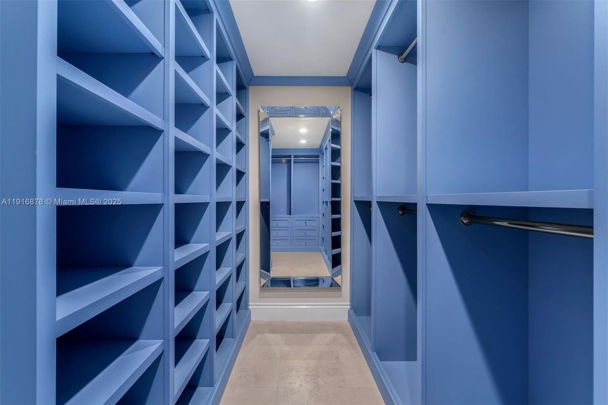Interior, Recessed Lighting, Walk-in Closets