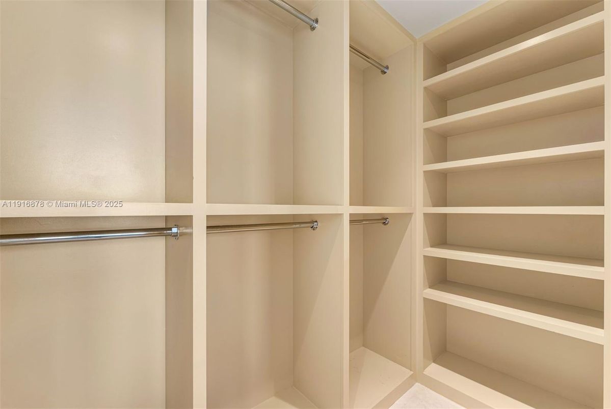 Interior, Walk-in Closets