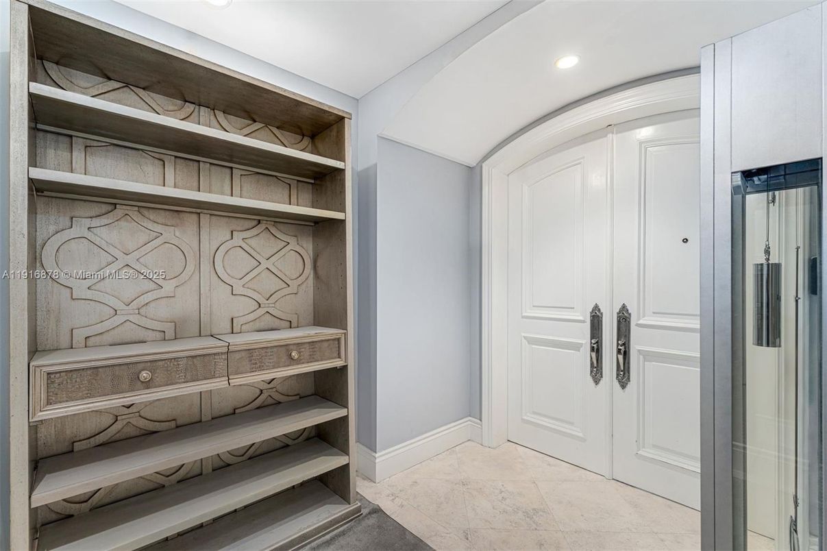 Interior, Recessed Lighting