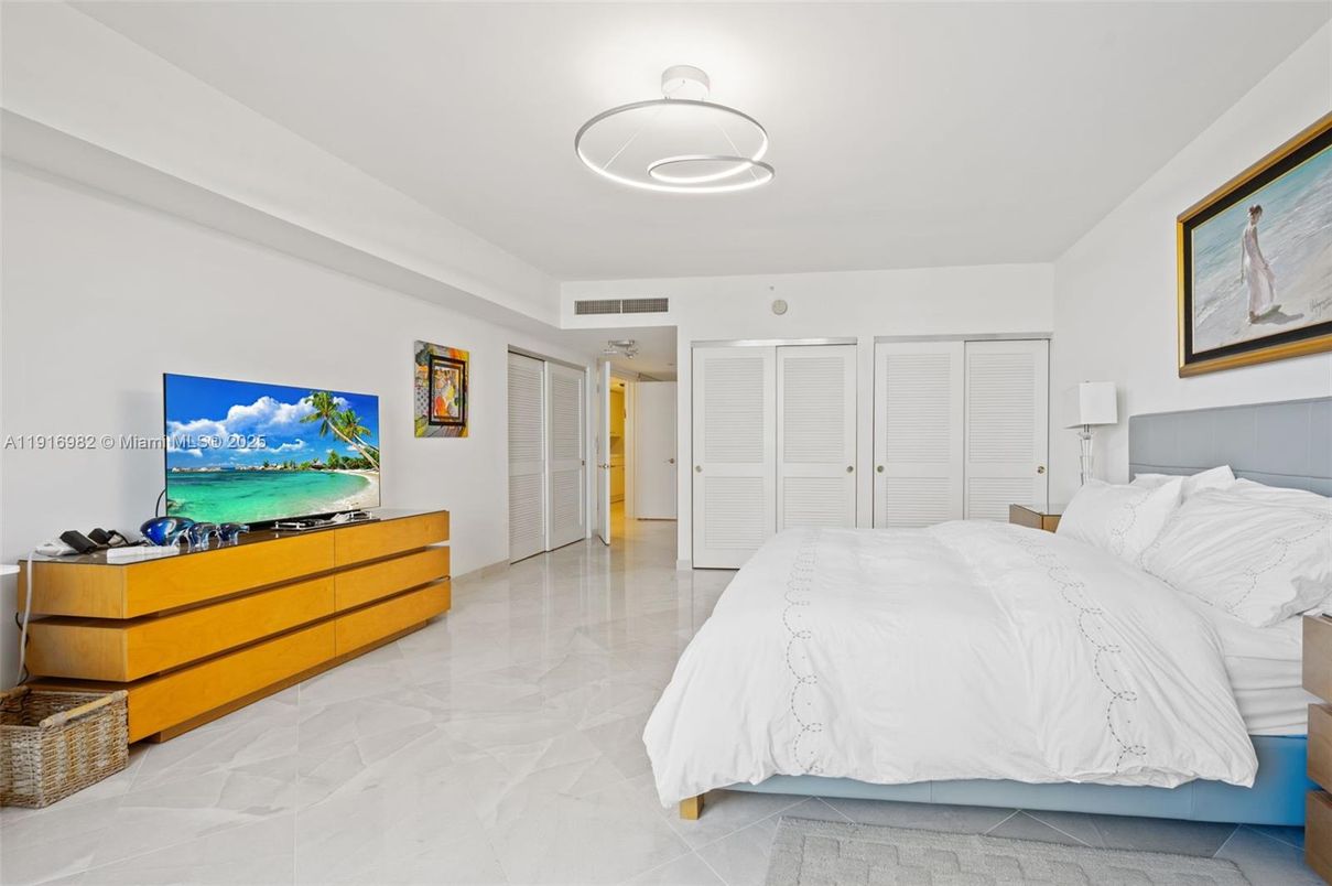 Bedroom, Interior, Pendant Lights