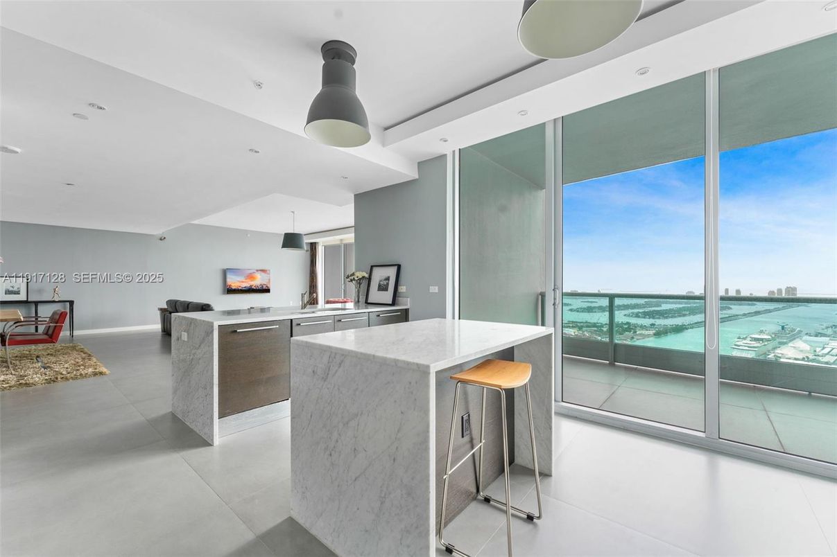 Interior, Kitchen, Pendant Lights, Recessed Lighting, Water