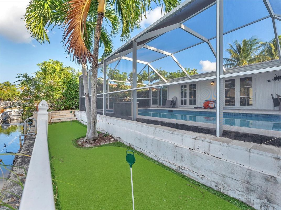 Glass Ceilings, Interior, Sun Room, Water