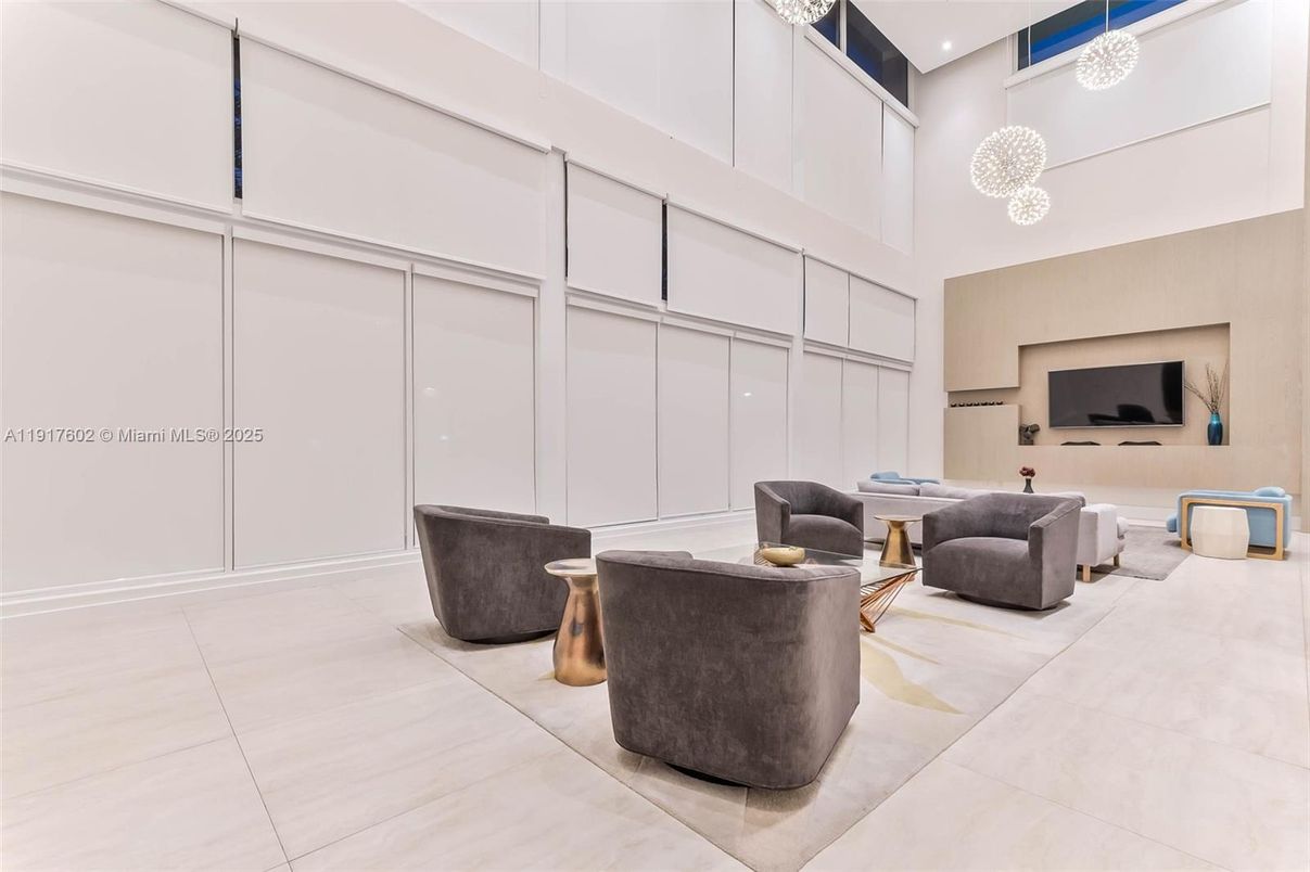 Interior, Living room, Pendant Lights