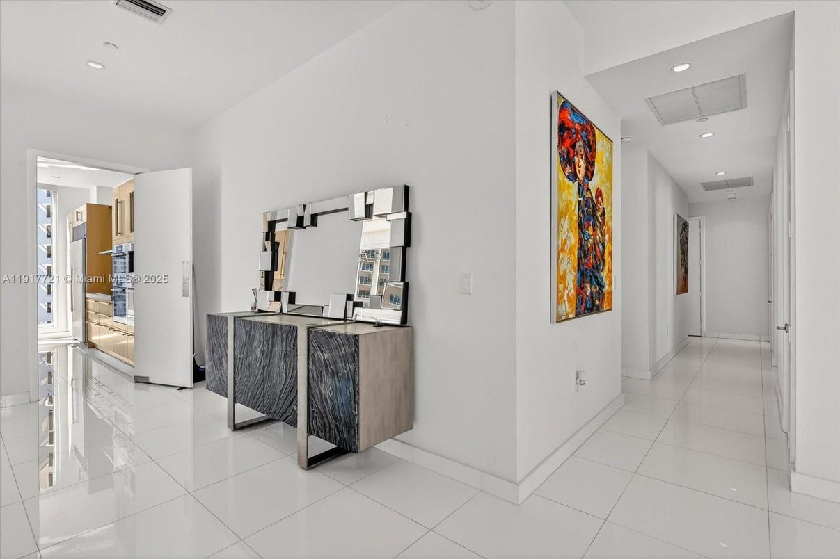 Interior, Recessed Lighting