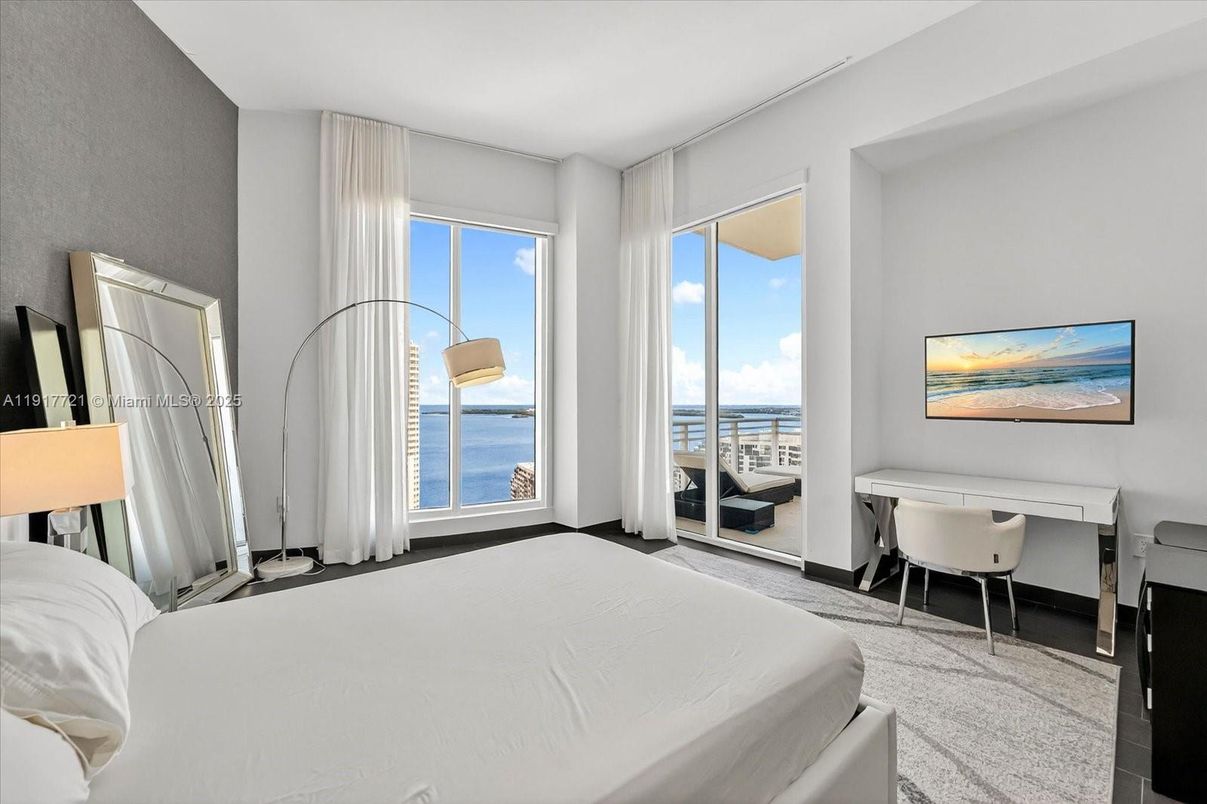 Bedroom, Home Office, Interior, Water