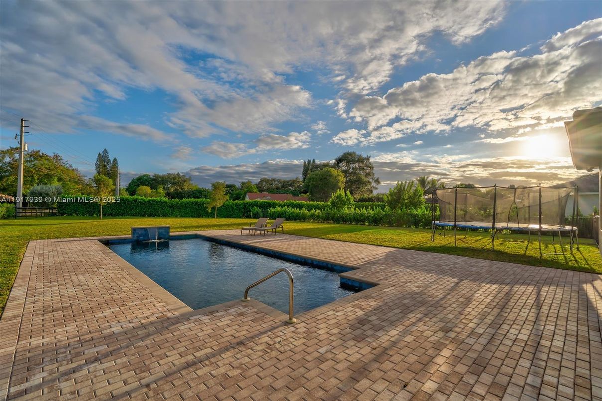 Exterior, Playground, Pool