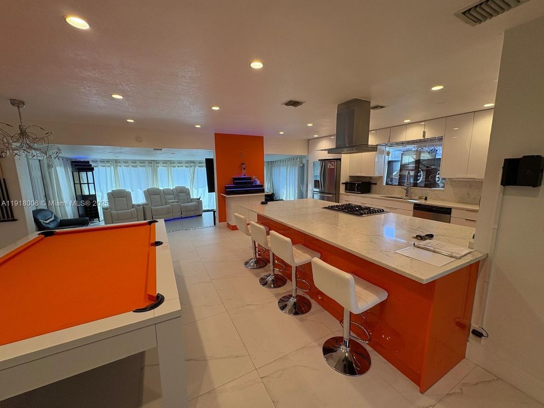 Interior, Kitchen, Living room, Marble, Recessed Lighting, Stainless Steel Appliances