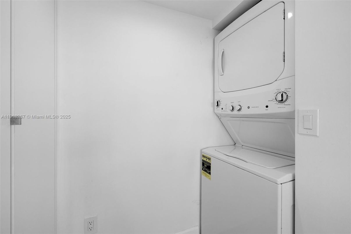 Interior, Utility Closets, Washer