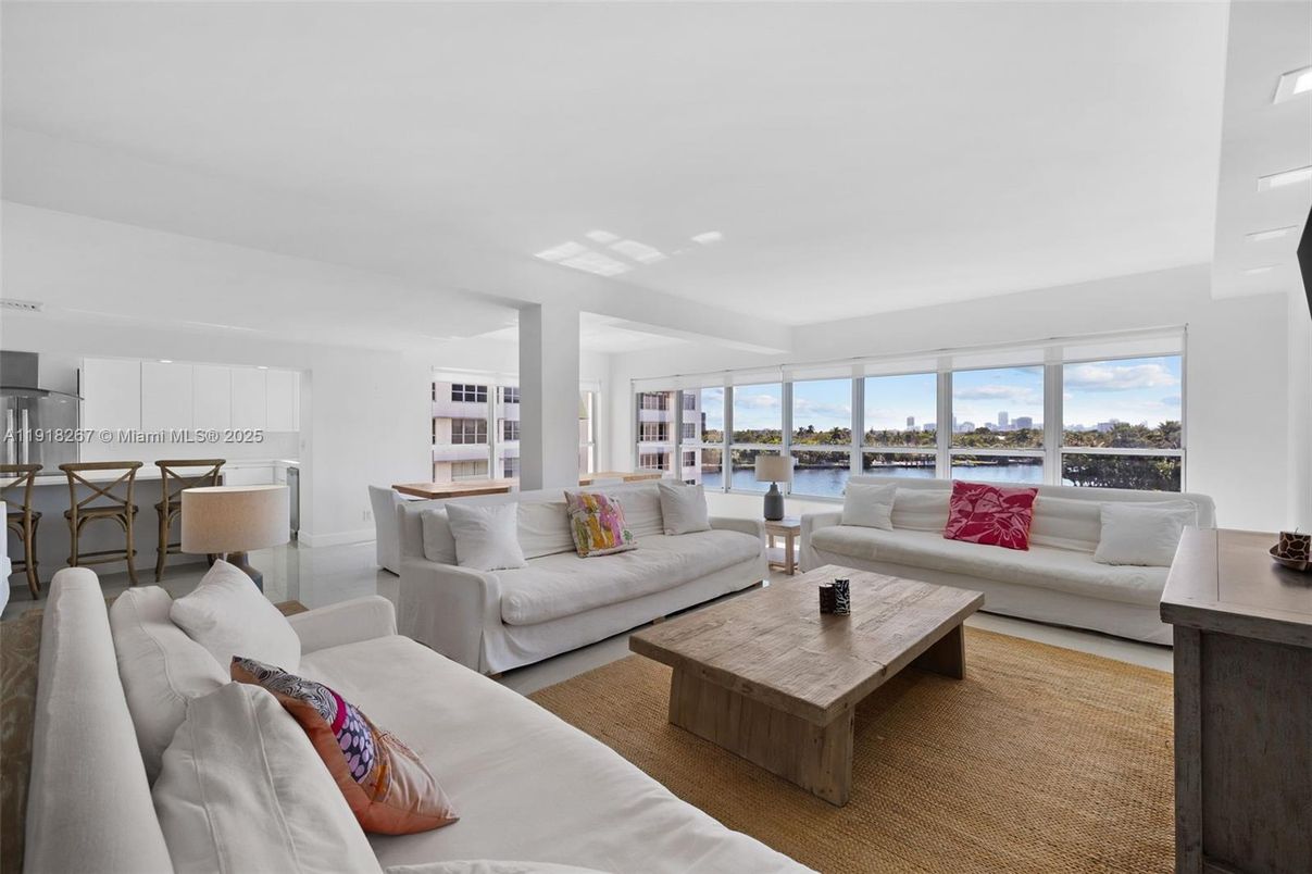 Dining room, Interior, Living room, Water