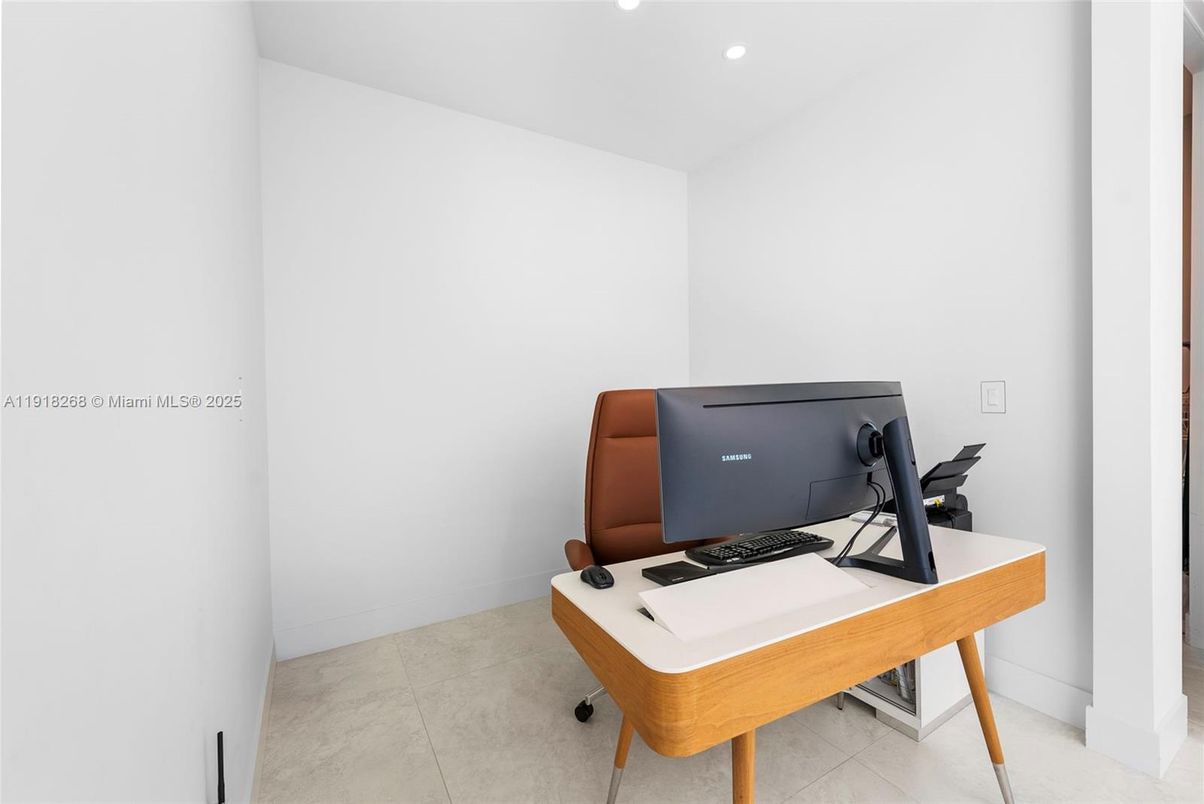 Home Office, Interior, Recessed Lighting