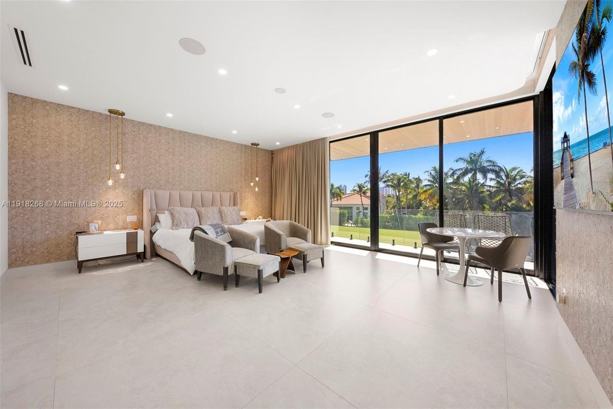 Bedroom, Interior, Pendant Lights, Recessed Lighting