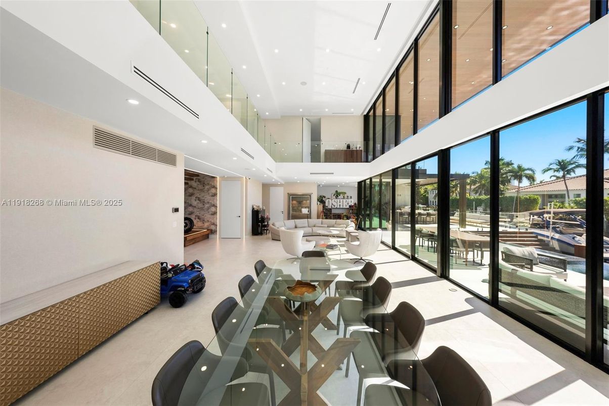 Dining room, Interior, Recessed Lighting, Stone Walls