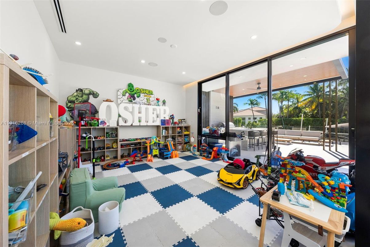 Interior, Recessed Lighting