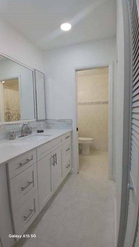 Bathroom, Dual Sink Vanities, Interior, Marble, Recessed Lighting