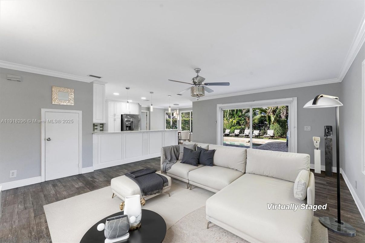 Interior, Kitchen, Living room, Pendant Lights, Recessed Lighting, Wood Texture Flooring