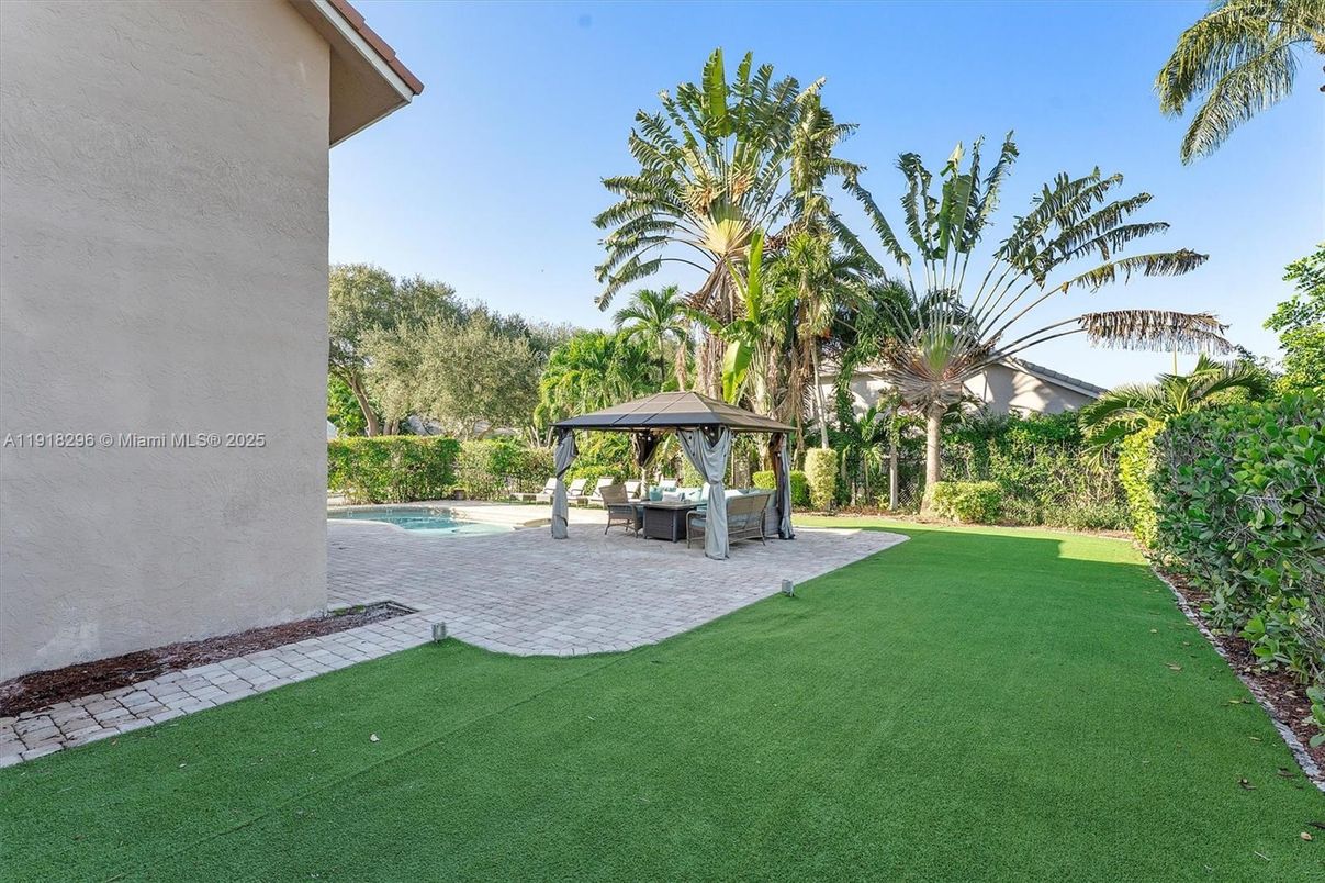 Backyard, Exterior, Pool