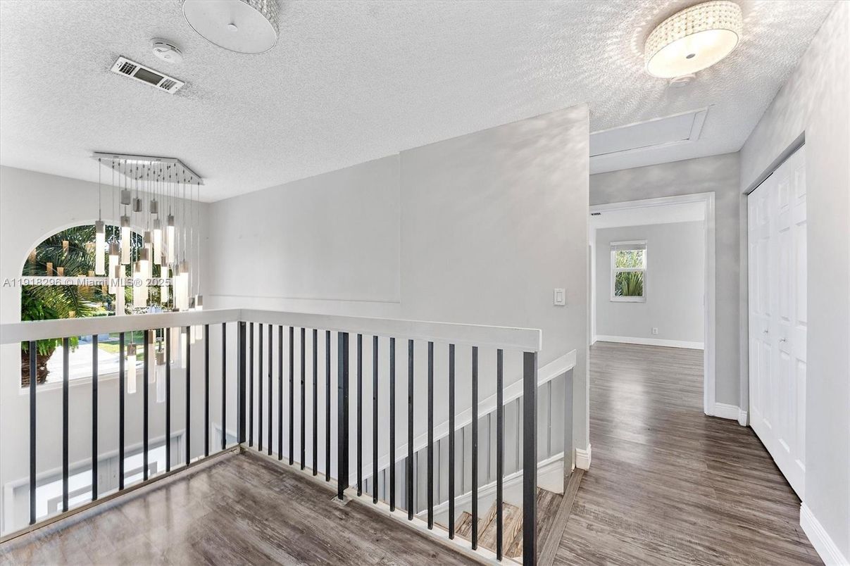 Interior, Pendant Lights, Wood Texture Flooring