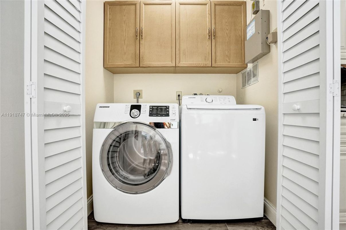 Interior, Utility Closets, Washer