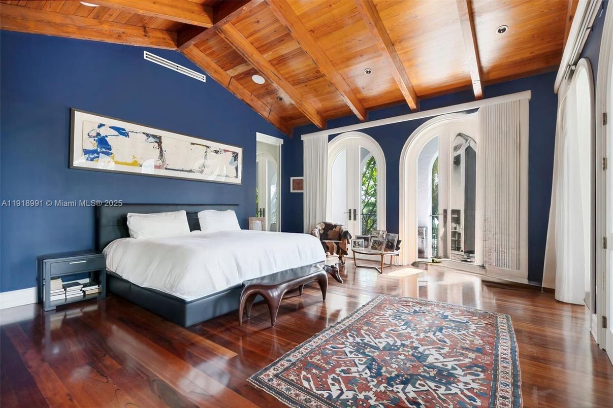 Bedroom, Interior, Recessed Lighting, Wooden Beams, Wooden Ceilings, Wood Texture Flooring