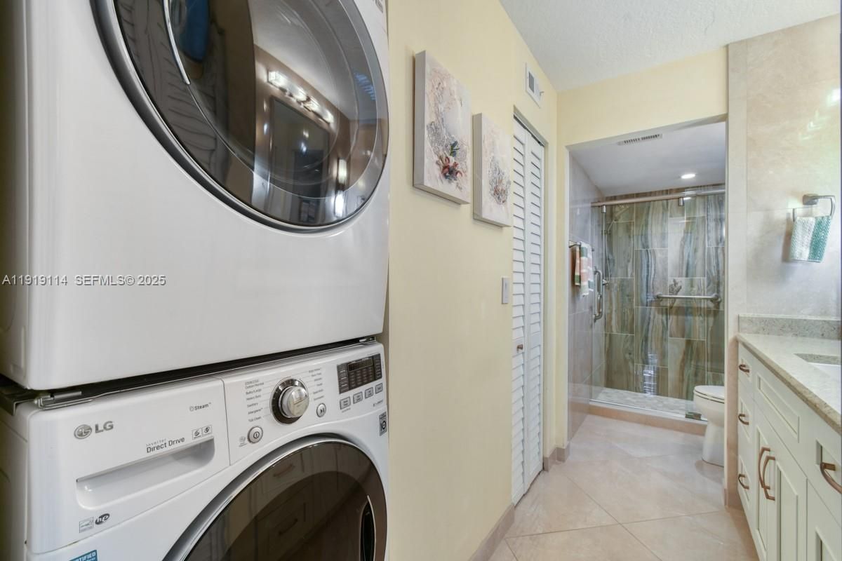 Bathroom, Glass Shower, Interior, Recessed Lighting, Washer