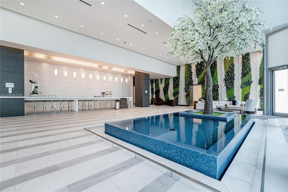 Interior, Pool, Recessed Lighting