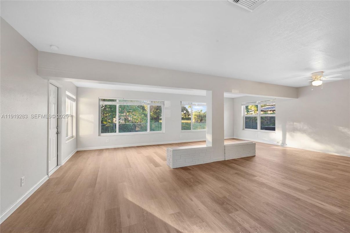Empty room, Interior, Wood Texture Flooring