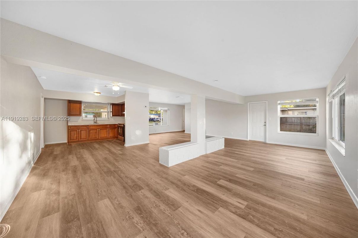 Empty room, Interior, Wood Texture Flooring