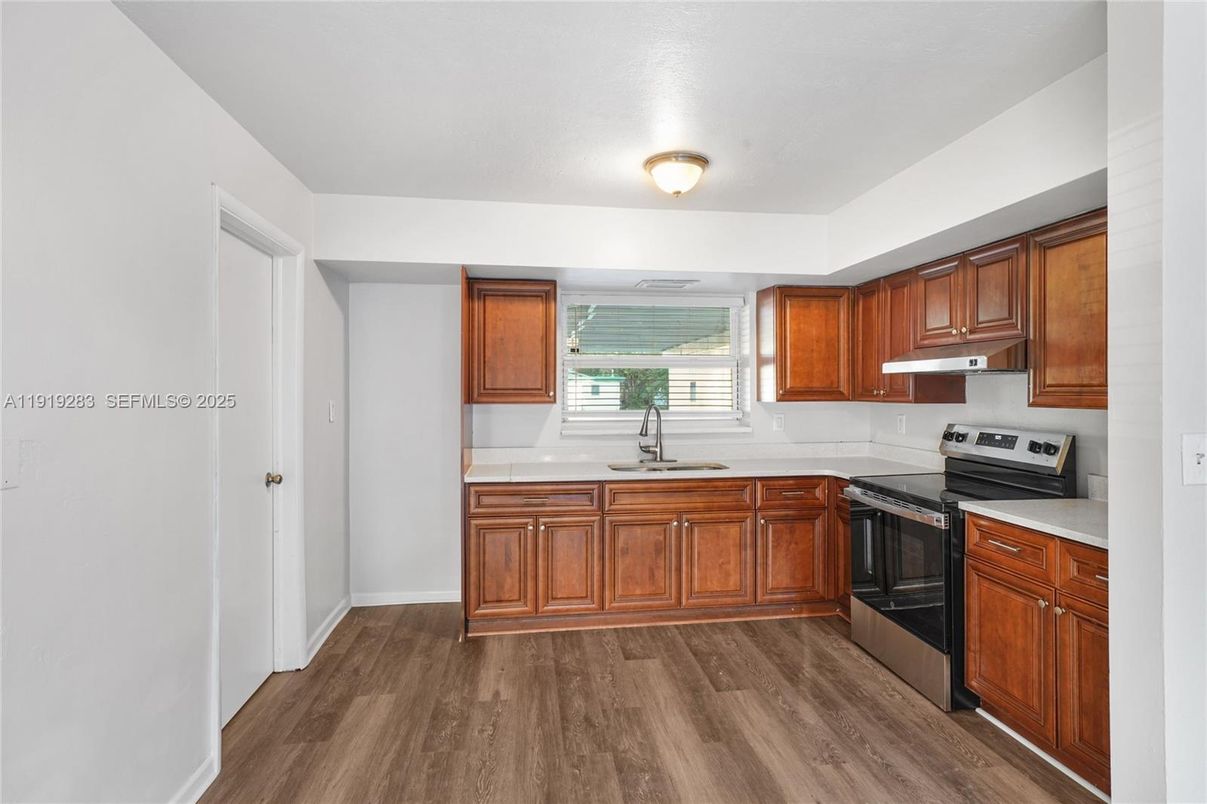 Interior, Kitchen, Wood Texture Flooring