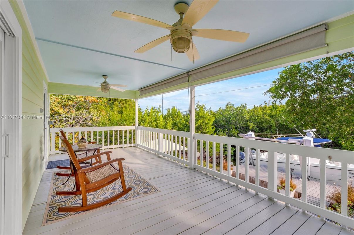 Interior, Sun Room, Wood Texture Flooring