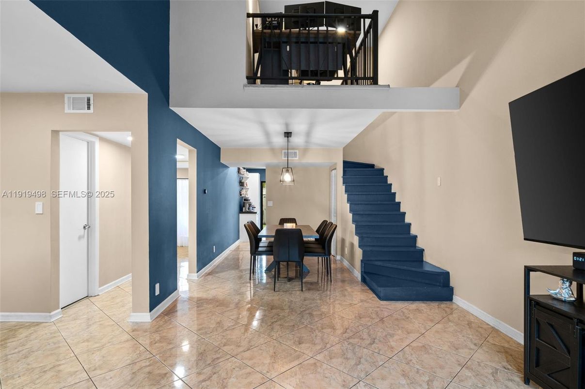 Dining room, Interior, Pendant Lights